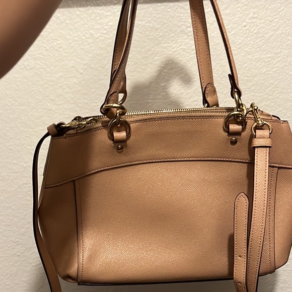 Coach Leather Brooke Carryall Crossbody Bag Purse F25397  Coach Salmon Pink Leather Brooke Carryall Satchel
